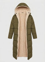 Women’s Sherpa-Lined Long Puffer Coat – Hooded Winter Layer for Cosy Coverage
