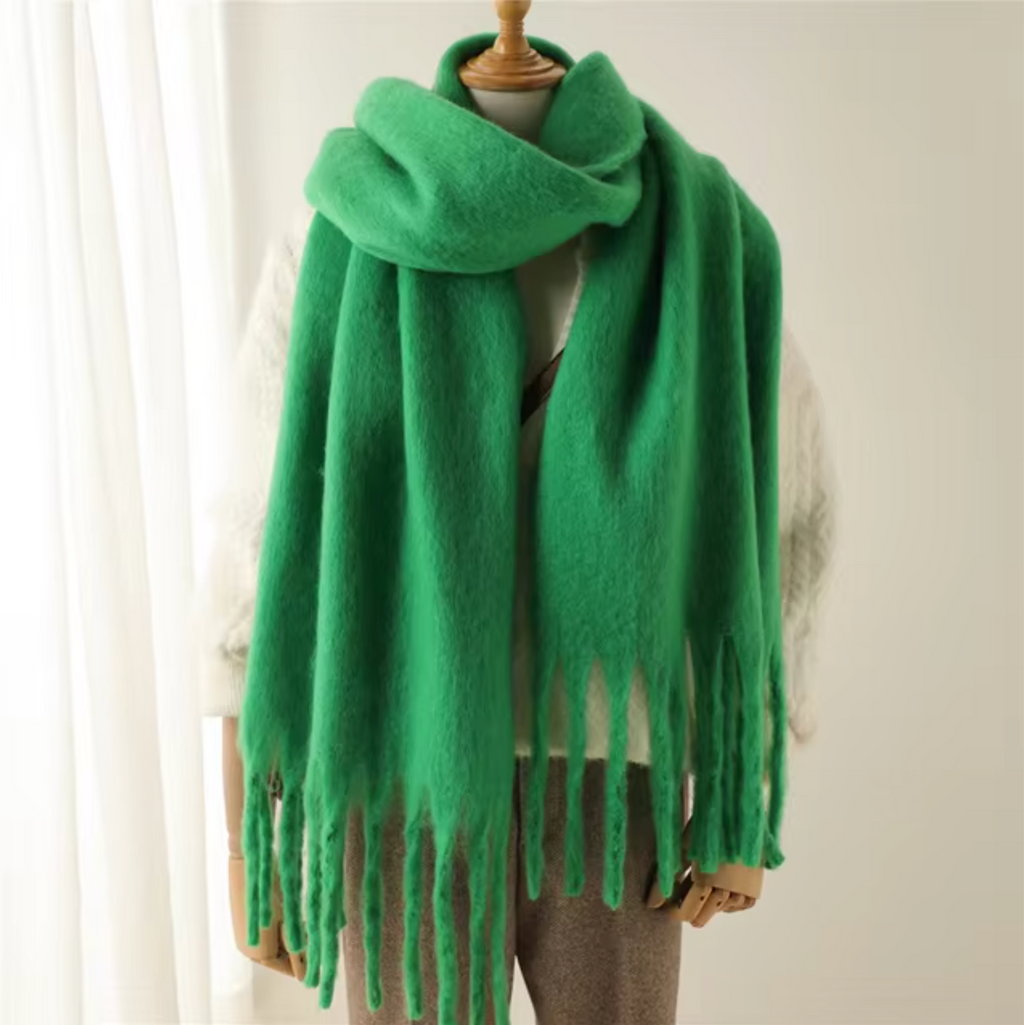 Women’s Cashmere-Feel Winter Scarf – Soft Oversized Fringed Wrap for Cold-Weather Everyday and Occasion Wear