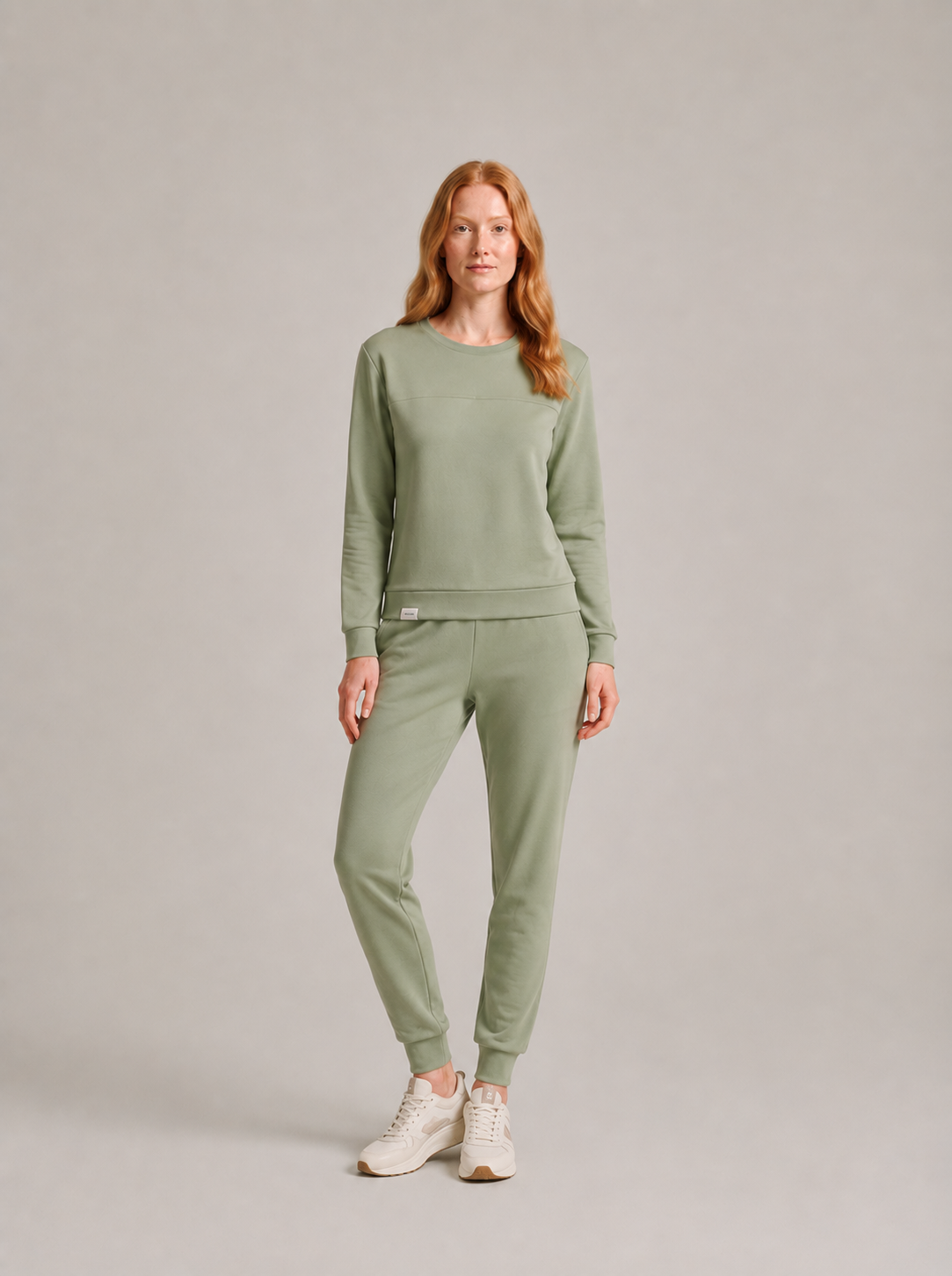 Women’s Thermal Lounge Set – Long-Sleeve Sweatshirt with Fleece-Lined Joggers for Cold-Weather Layering and Home Wear