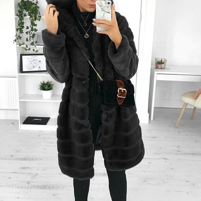 Women’s Hooded Faux-Fur Coat – Plush Longline Winter Layer with Soft Textured Finish for Cosy Cold-Weather Styling