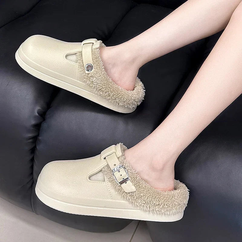 Women’s Buckle-Strap Clog Slippers – Fleece-Lined Winter Mules with Thick Cushioned Sole