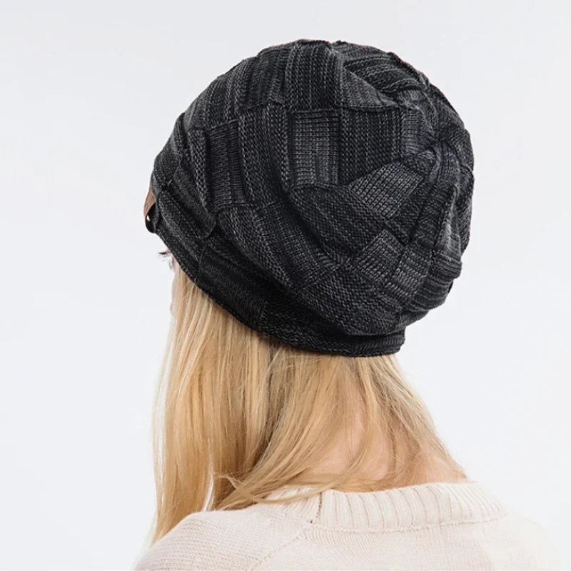 Unisex Textured Slouchy Knit Beanie – Stretch Winter Hat with Relaxed Patchwork Design