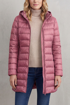 Featherlight warmth | Hooded down jacket