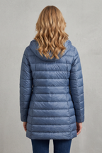 Featherlight warmth | Hooded down jacket
