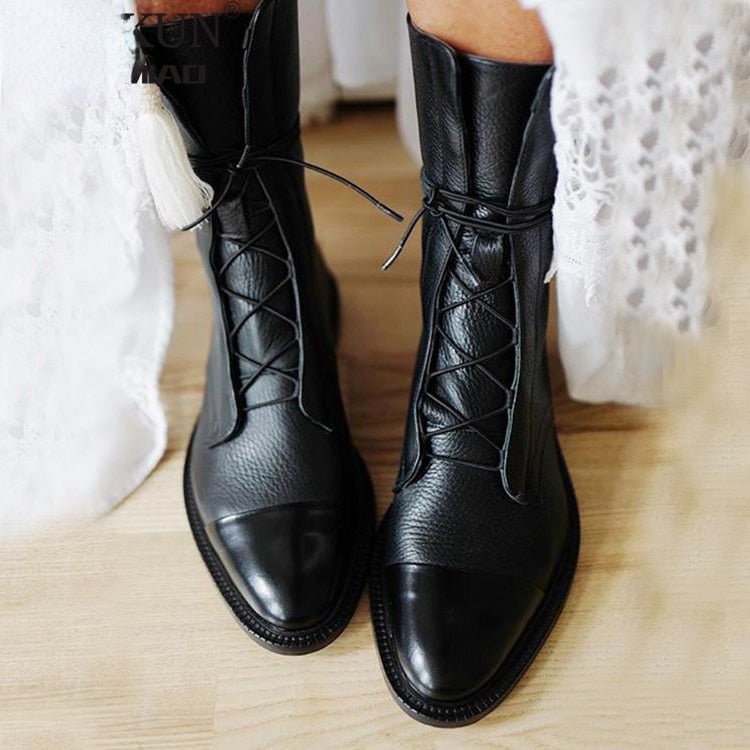 Women’s Lace-Up Knee-High Boots – Round-Toe Block Heel Boots for Smart Everyday Wear
