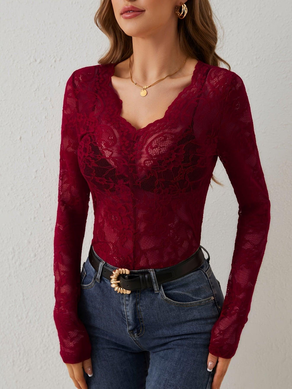Women’s Fitted Lace V Neck Sheer Long Sleeve Top